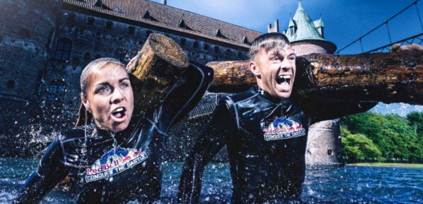 OCR-Event, deltagerne kæmper i Egeskovs voldgrav 