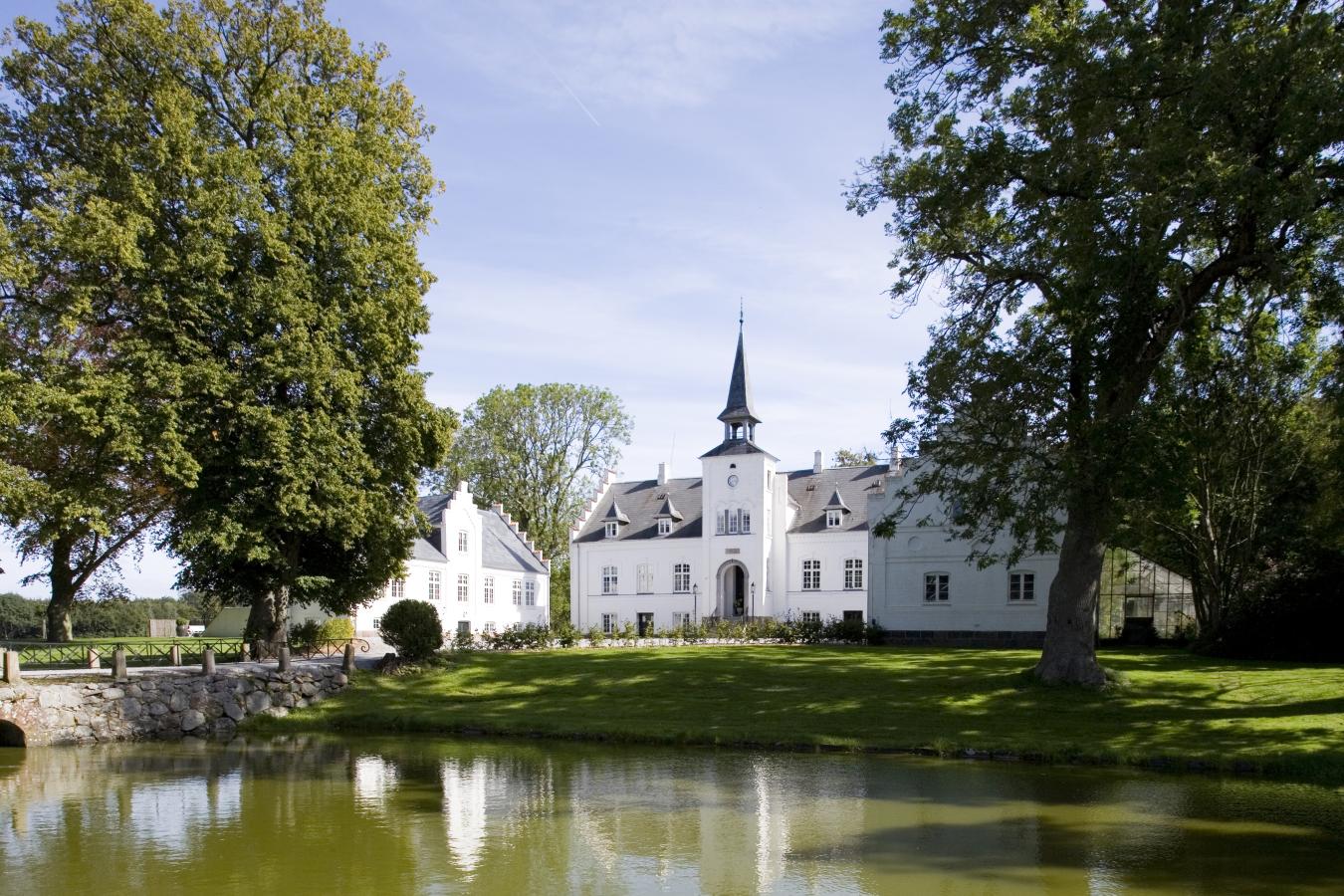 Tøystrup Gods set fra forsiden